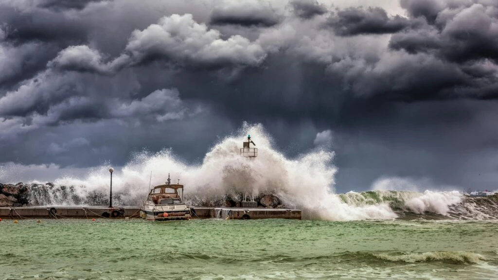 Strengthening of Tropical Cyclones